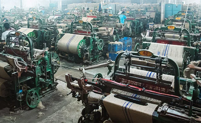 "jute sack production in the factory"
